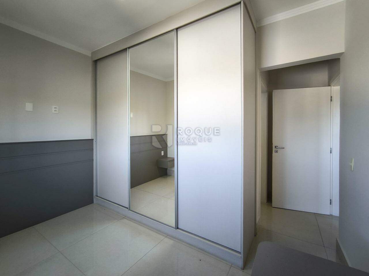 Casa em condomínio para aluguel no bairro Jardim Porto Real V: SUÍTE 2