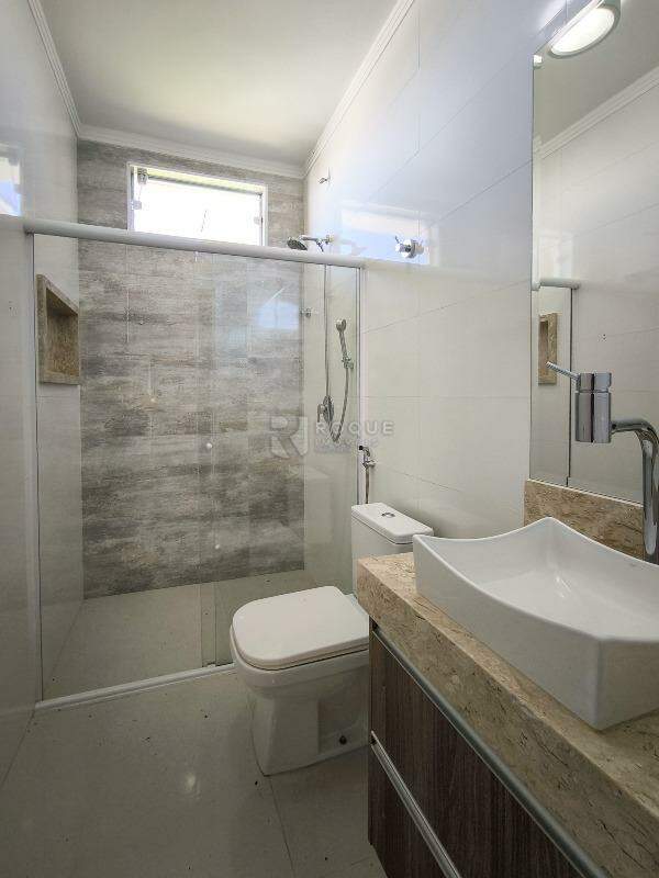 Casa em condomínio para aluguel no bairro Jardim Porto Real V: WC SUÍTE 2