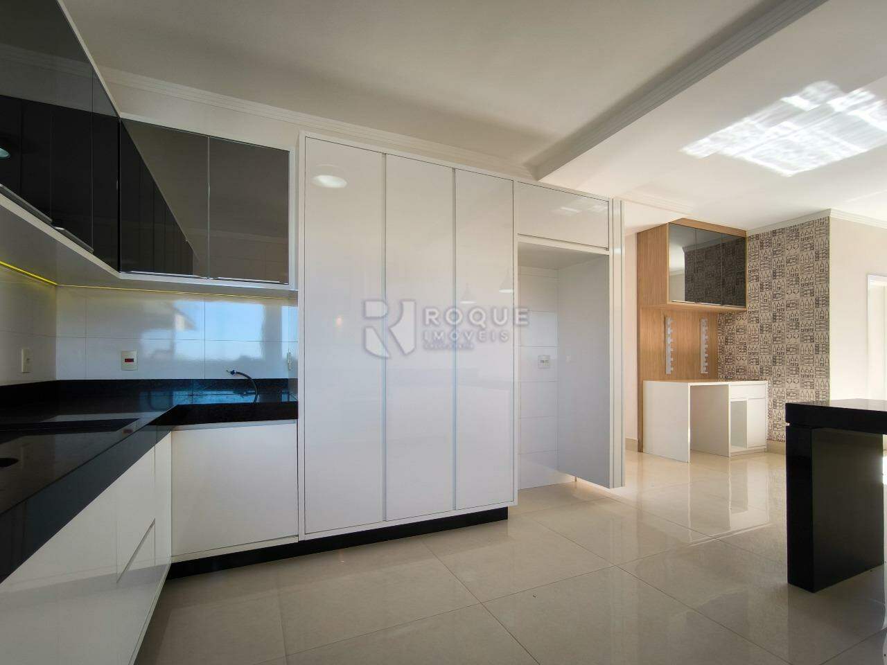 Casa em condomínio para aluguel no bairro Jardim Porto Real V: COZINHA