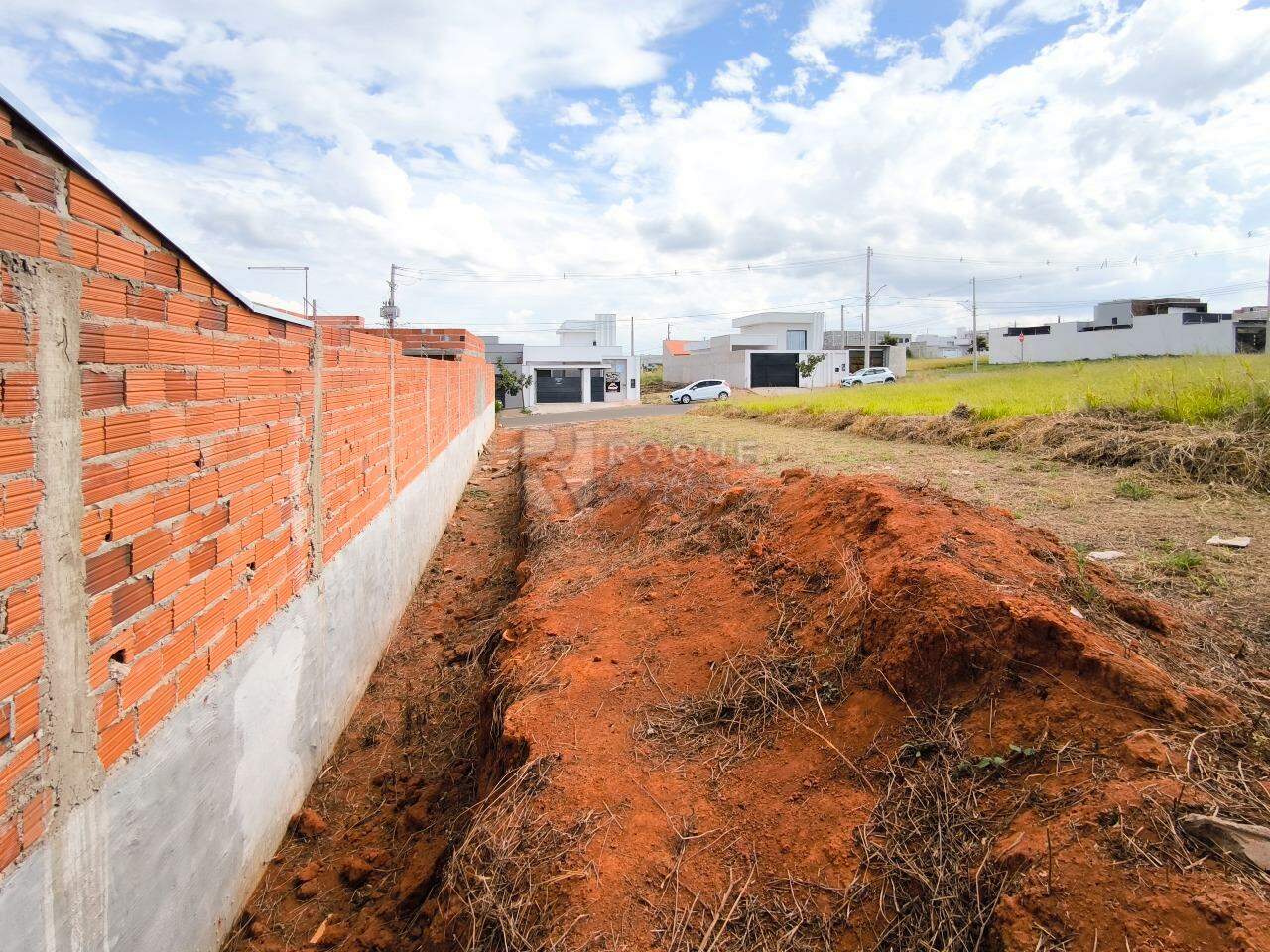 Terreno à venda no bairro Campo Verde 2: 
