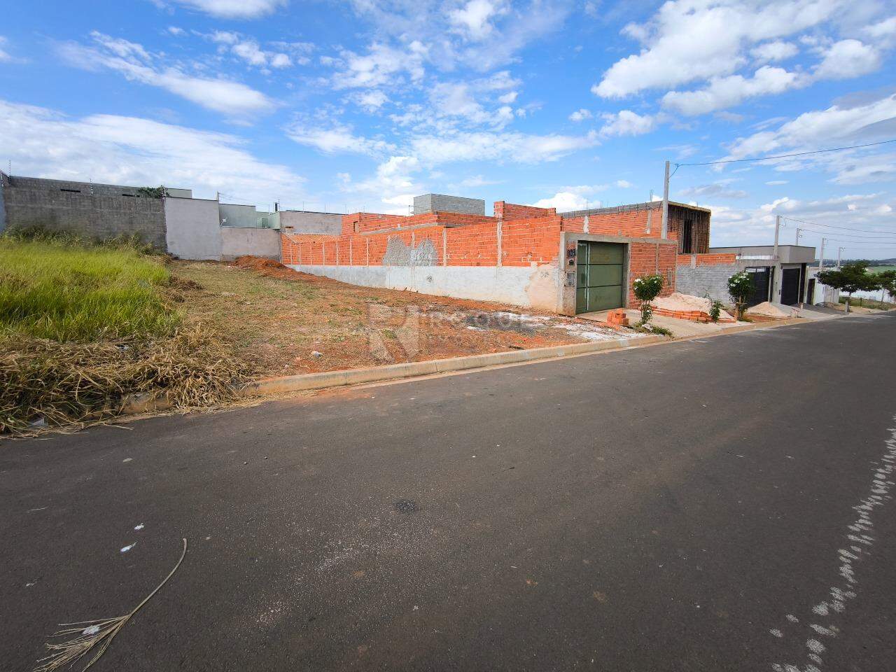 Terreno à venda no bairro Campo Verde 2: 