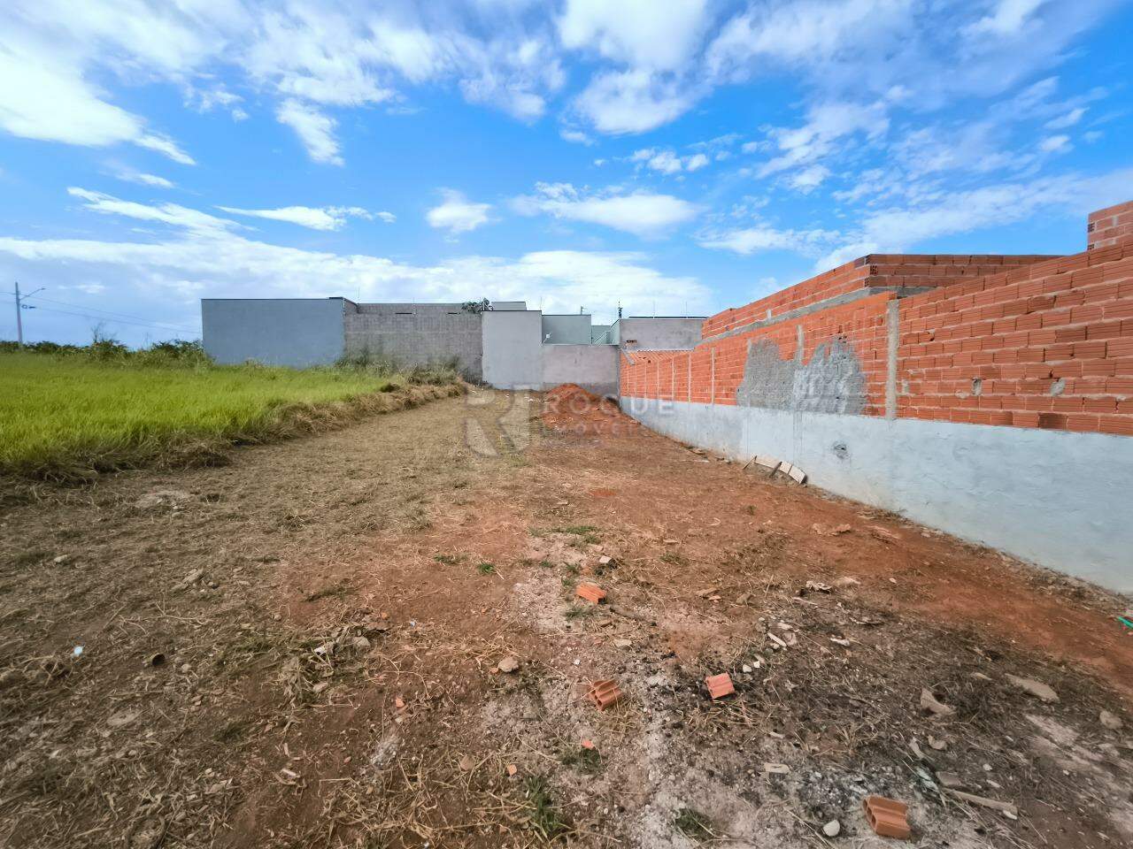 Terreno à venda no bairro Campo Verde 2: 