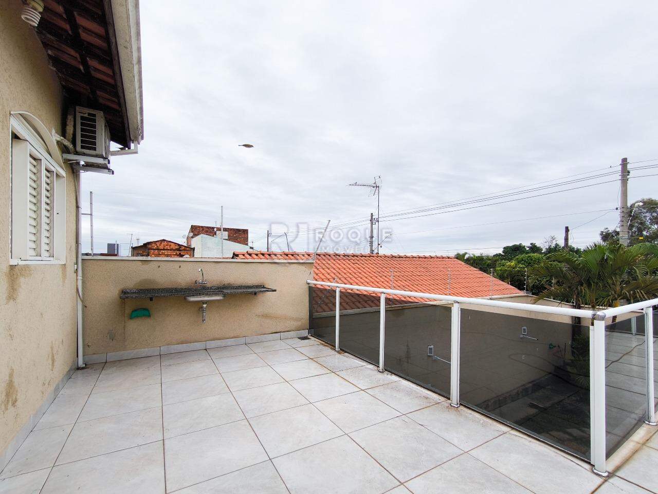 Casa Residencial à venda no bairro Jardim Gustavo Peccinini: TERRAÇO