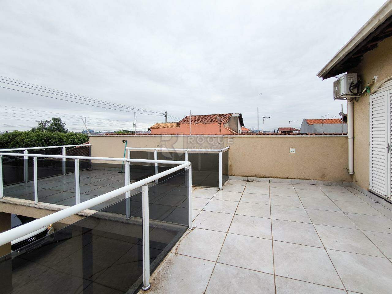Casa Residencial à venda no bairro Jardim Gustavo Peccinini: TERRAÇO