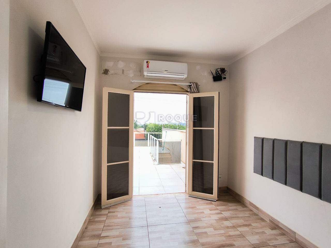 Casa Residencial à venda no bairro Jardim Gustavo Peccinini: DORMITÓRIO 1