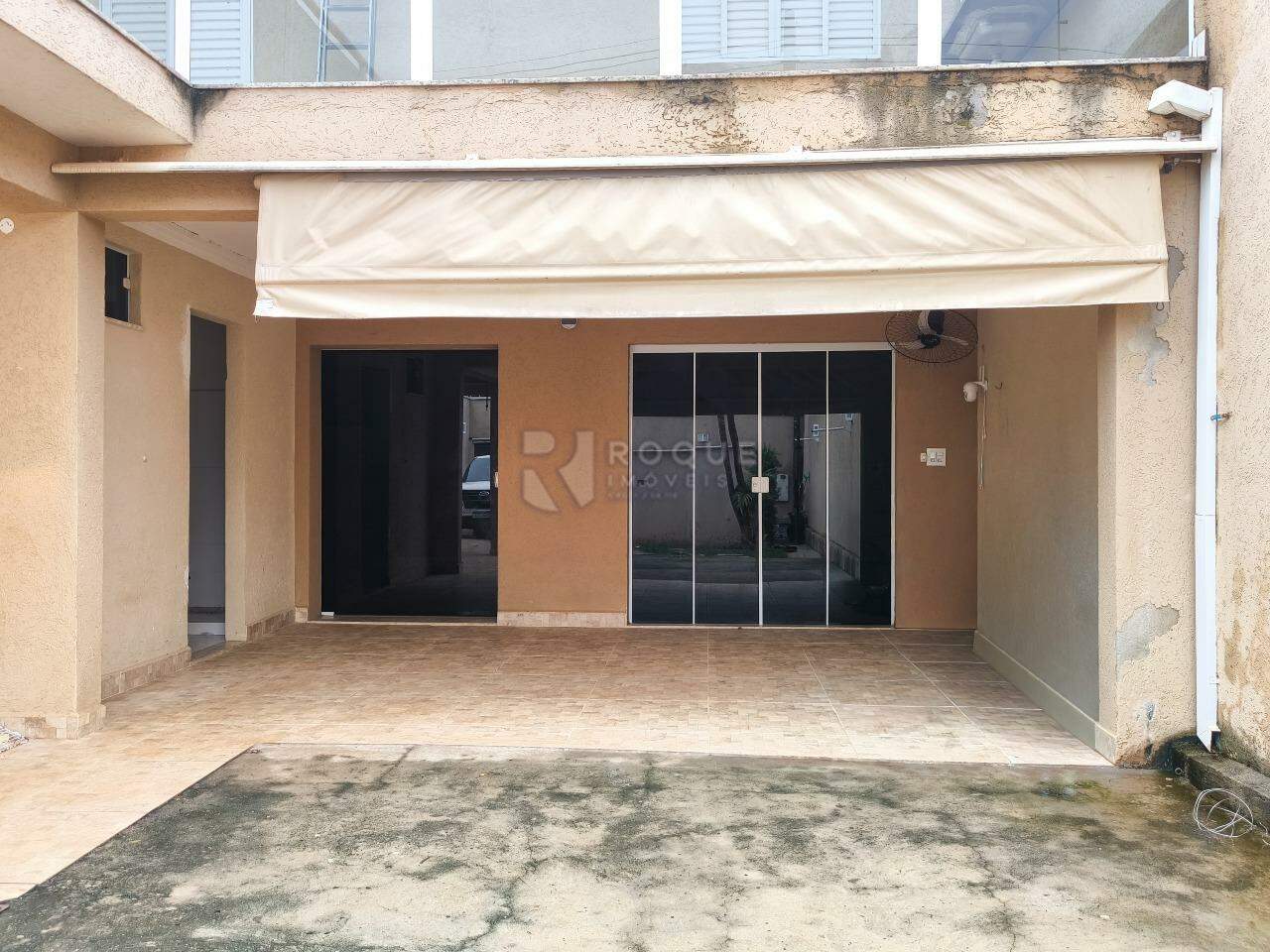 Casa Residencial à venda no bairro Jardim Gustavo Peccinini: FRENTE