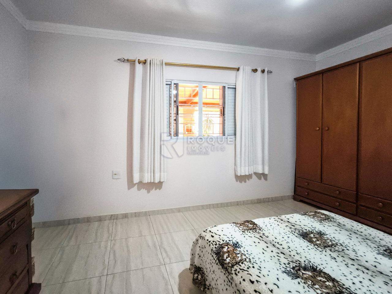 Casa em condomínio à venda no bairro Residencial Lago Azul: SUÍTE 3