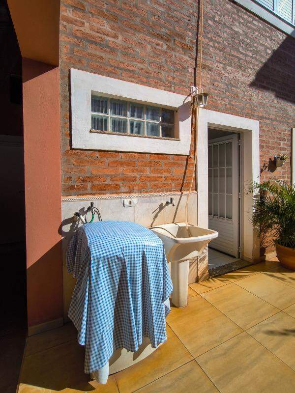 Casa em condomínio à venda no bairro Residencial Lago Azul: LAVATÓRIO
