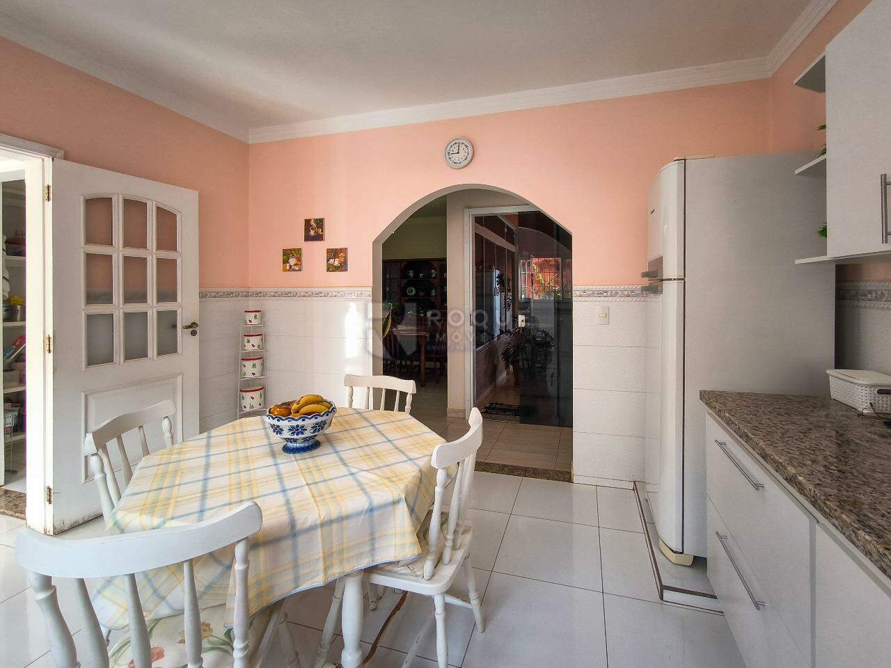 Casa em condomínio à venda no bairro Residencial Lago Azul: COZINHA