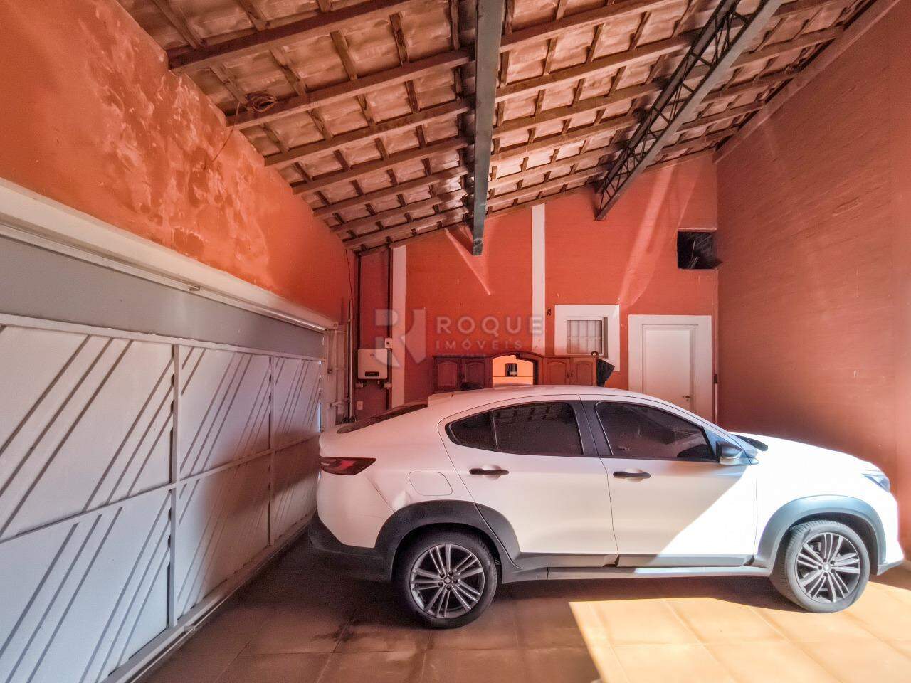 Casa em condomínio à venda no bairro Residencial Lago Azul: GARAGEM