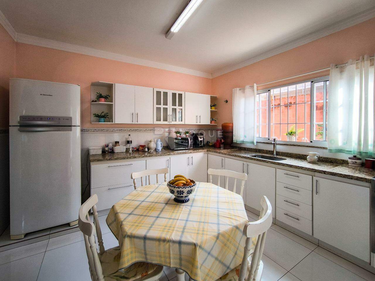 Casa em condomínio à venda no bairro Residencial Lago Azul: COZINHA