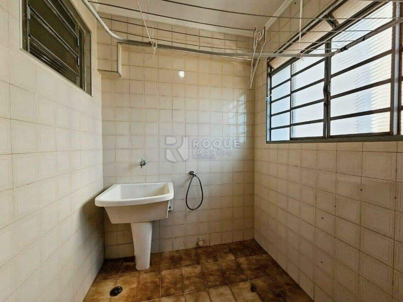 Apartamento para aluguel no bairro Cidade Jardim: Lavanderia