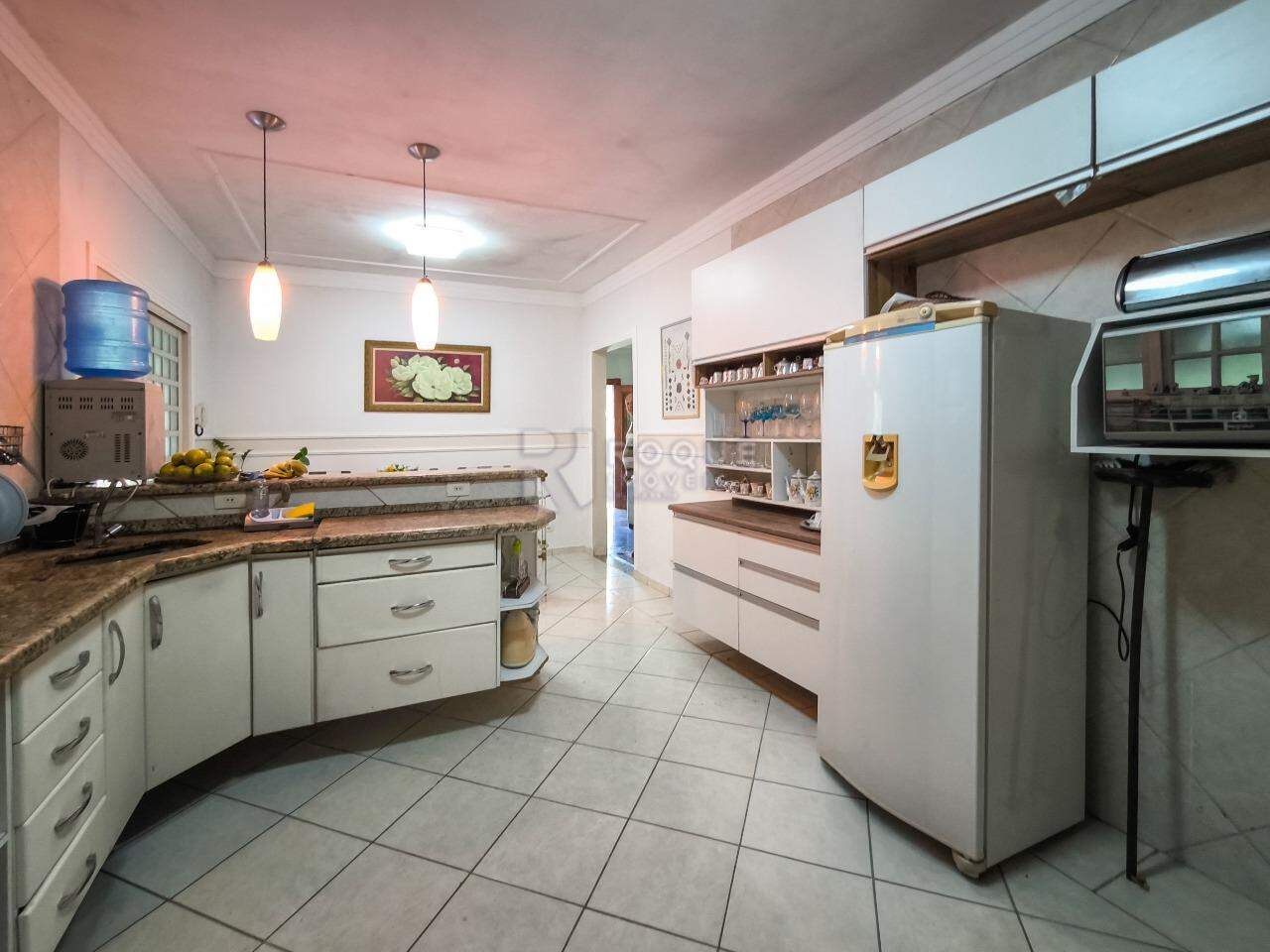 Casa em condomínio à venda no bairro Estância Eldorado: COZINHA