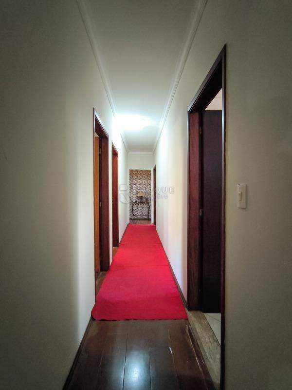 Casa em condomínio à venda no bairro Estância Eldorado: CORREDOR INTERNO