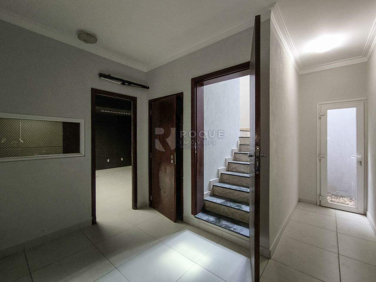 Casa em condomínio à venda no bairro Jardim Solar dos Nobres: SUBSOLO