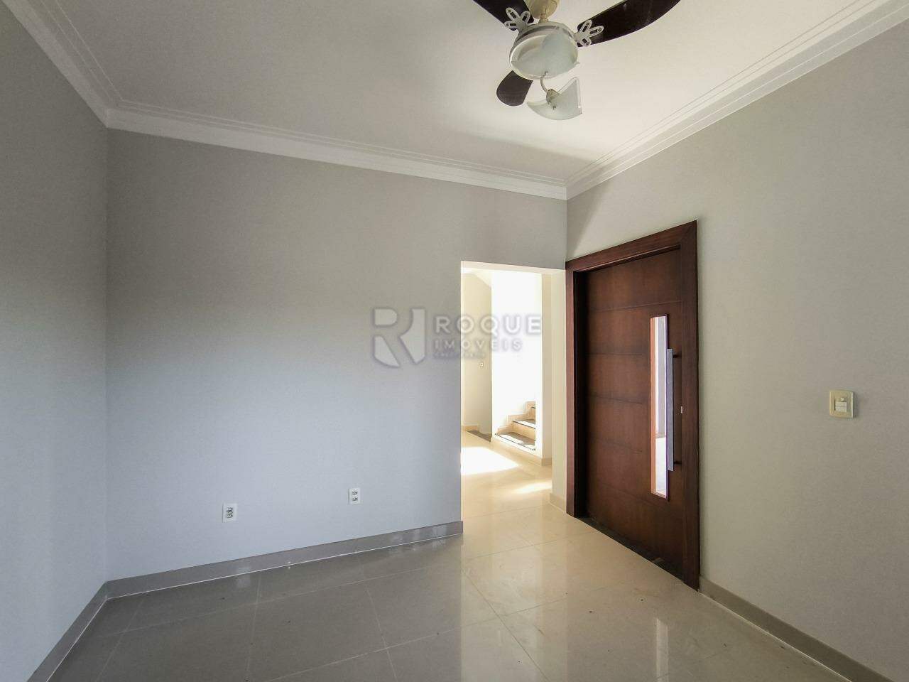 Casa em condomínio à venda no bairro Jardim Solar dos Nobres: SALA DE TV