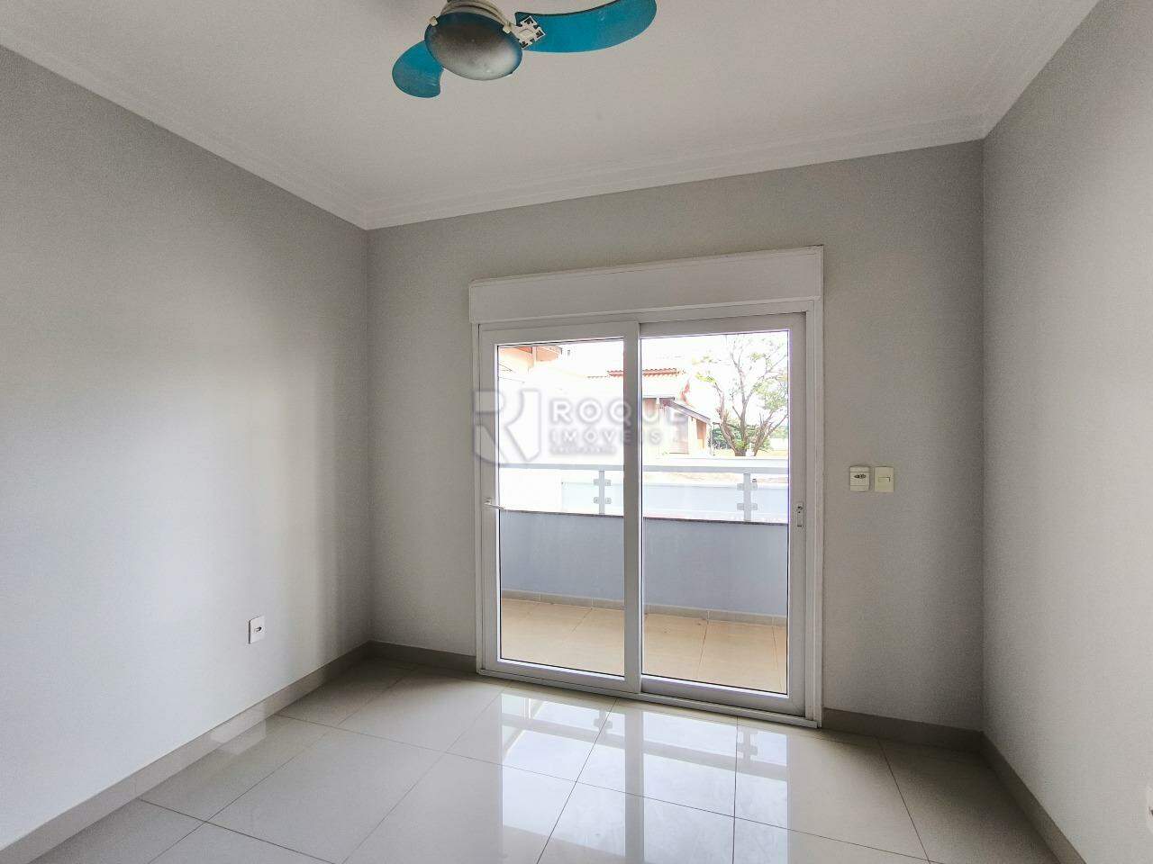 Casa em condomínio à venda no bairro Jardim Solar dos Nobres: DORMITÓRIO 2