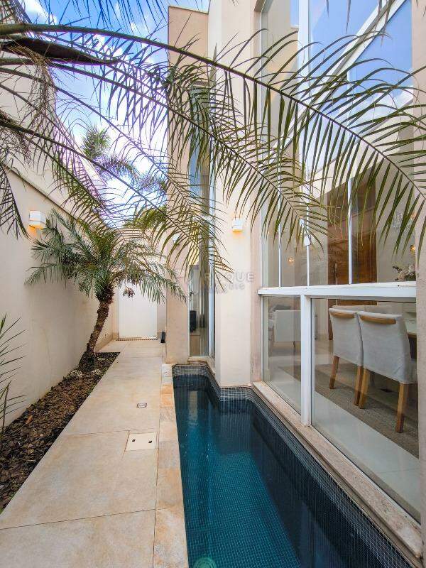 Casa em condomínio à venda no bairro Parque Residencial Roland: PISCINA