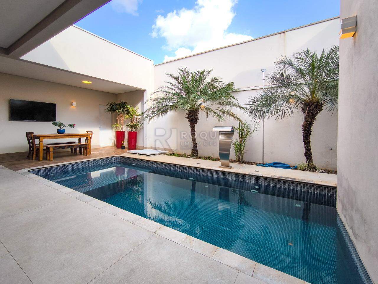Casa em condomínio à venda no bairro Parque Residencial Roland: PISCINA