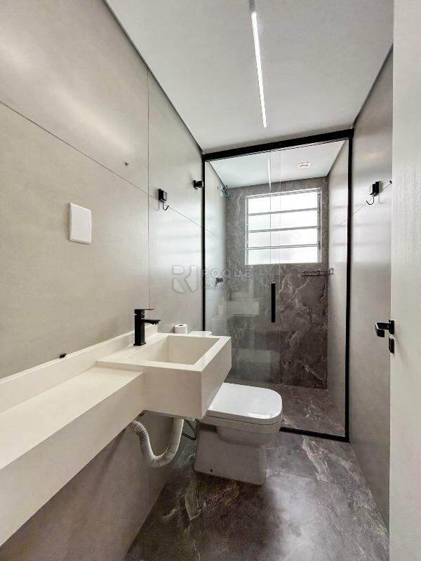 Apartamento para aluguel no bairro Itaipu: WC social 