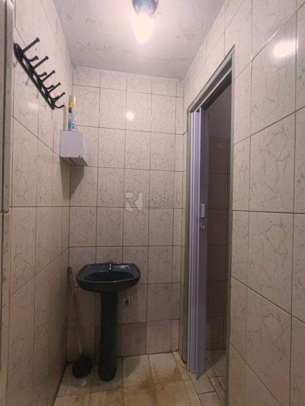 Barracão/Galpão para aluguel no bairro Jardim Santa Cecília: Lavabo 2