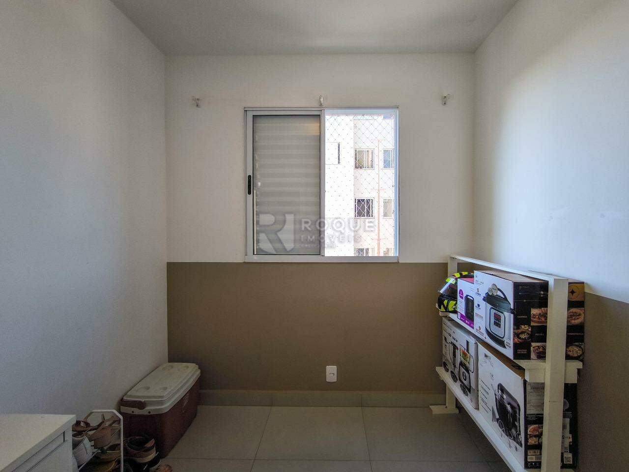 Apartamento à venda no bairro Vale das Esmeraldas: DORMITÓRIO