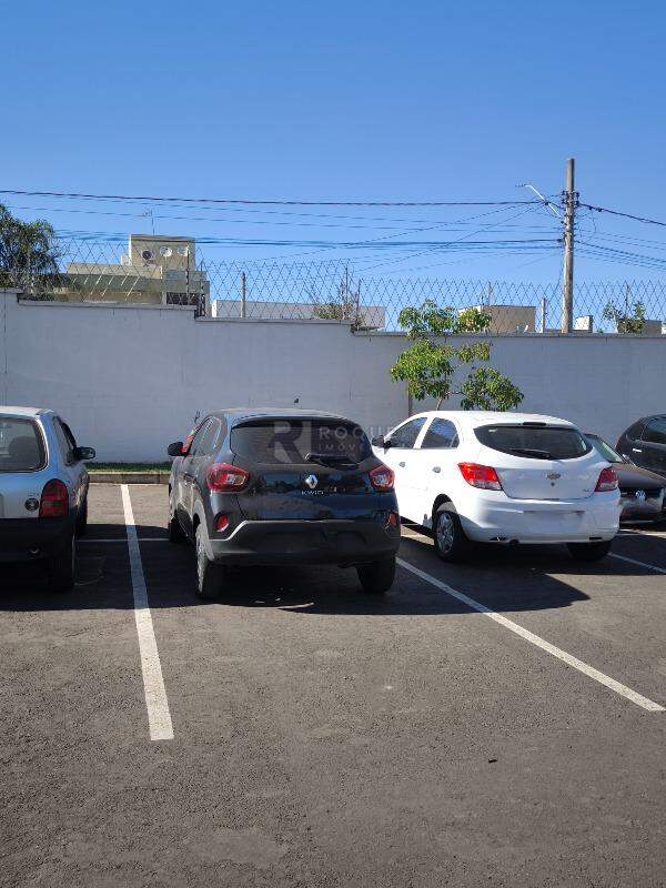 Apartamento à venda no bairro Vale das Esmeraldas: VAGAS DE GARAGEM