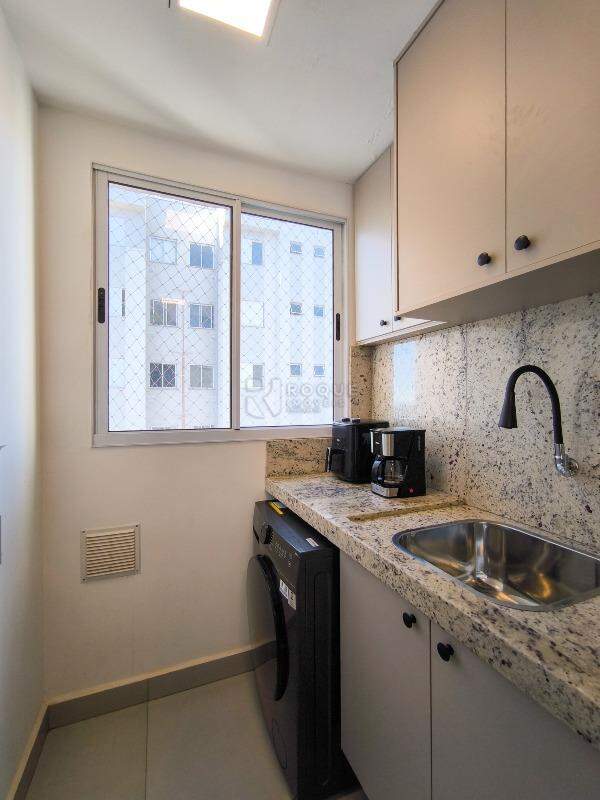 Apartamento à venda no bairro Vale das Esmeraldas: LAVANDERIA