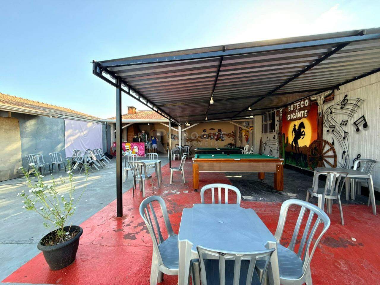 Casa Residencial à venda no bairro Jardim Nova Suiça: 
