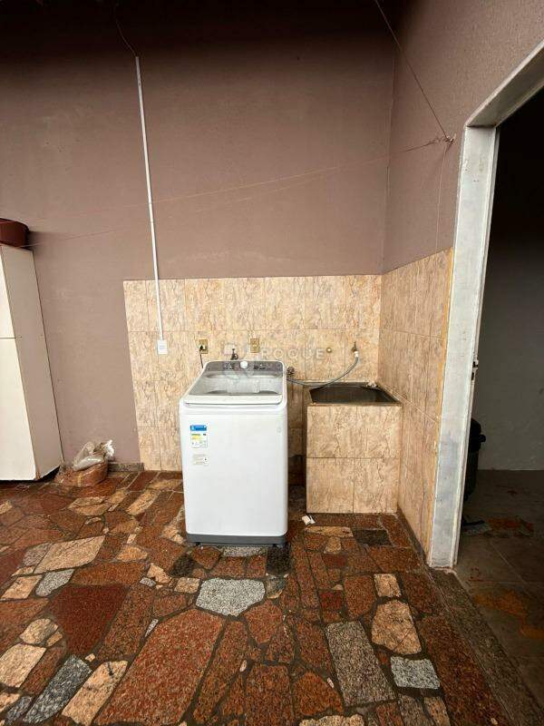 Casa Residencial à venda no bairro Jardim Nova Suiça: