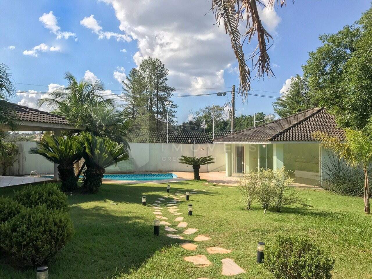 Casa em condomínio à venda no bairro Jardim Colina Verde: Área externa
