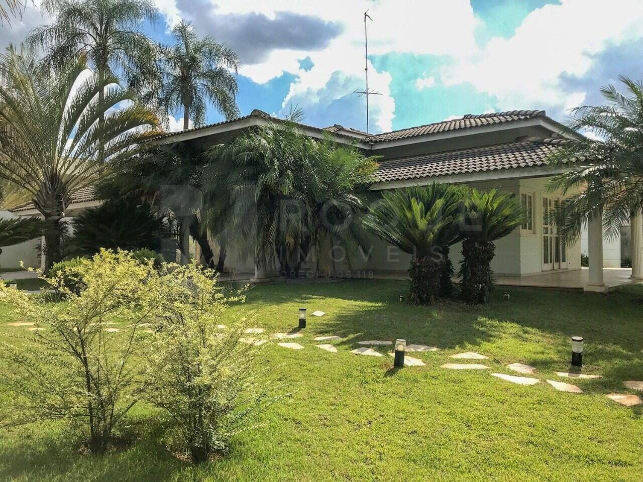 Casa em condomínio à venda no bairro Jardim Colina Verde: Frente 