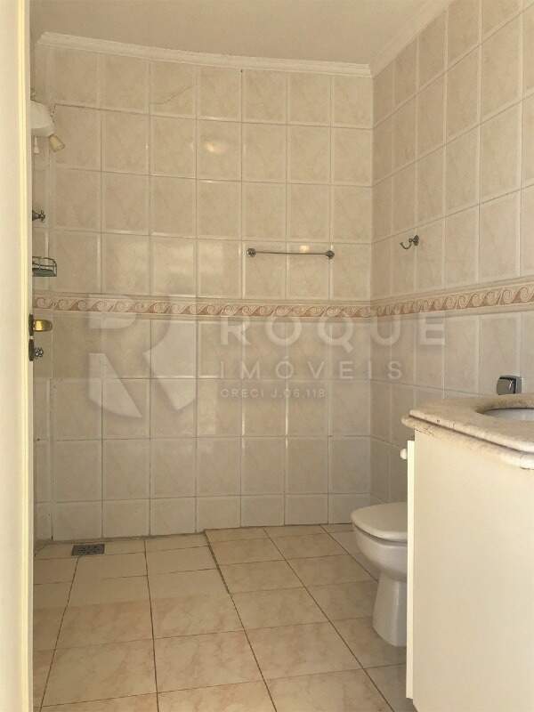 Casa em condomínio à venda no bairro Jardim Colina Verde: WC fundo 