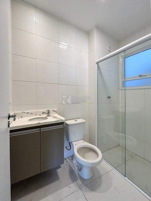 Apartamento para aluguel no bairro Chácaras Antonieta: WC social 