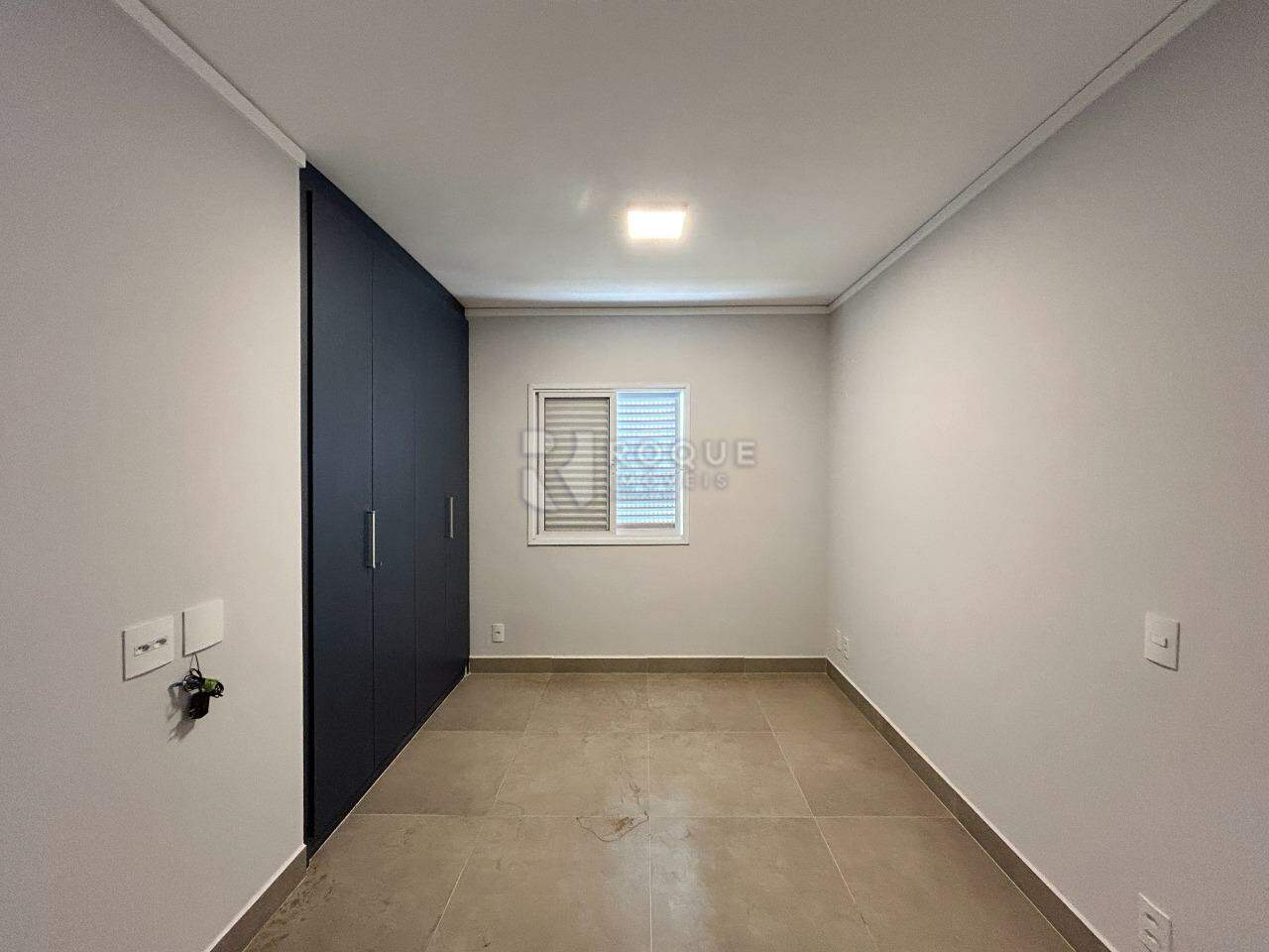 Apartamento para aluguel no bairro Chácaras Antonieta: Dormitório 2 suíte 