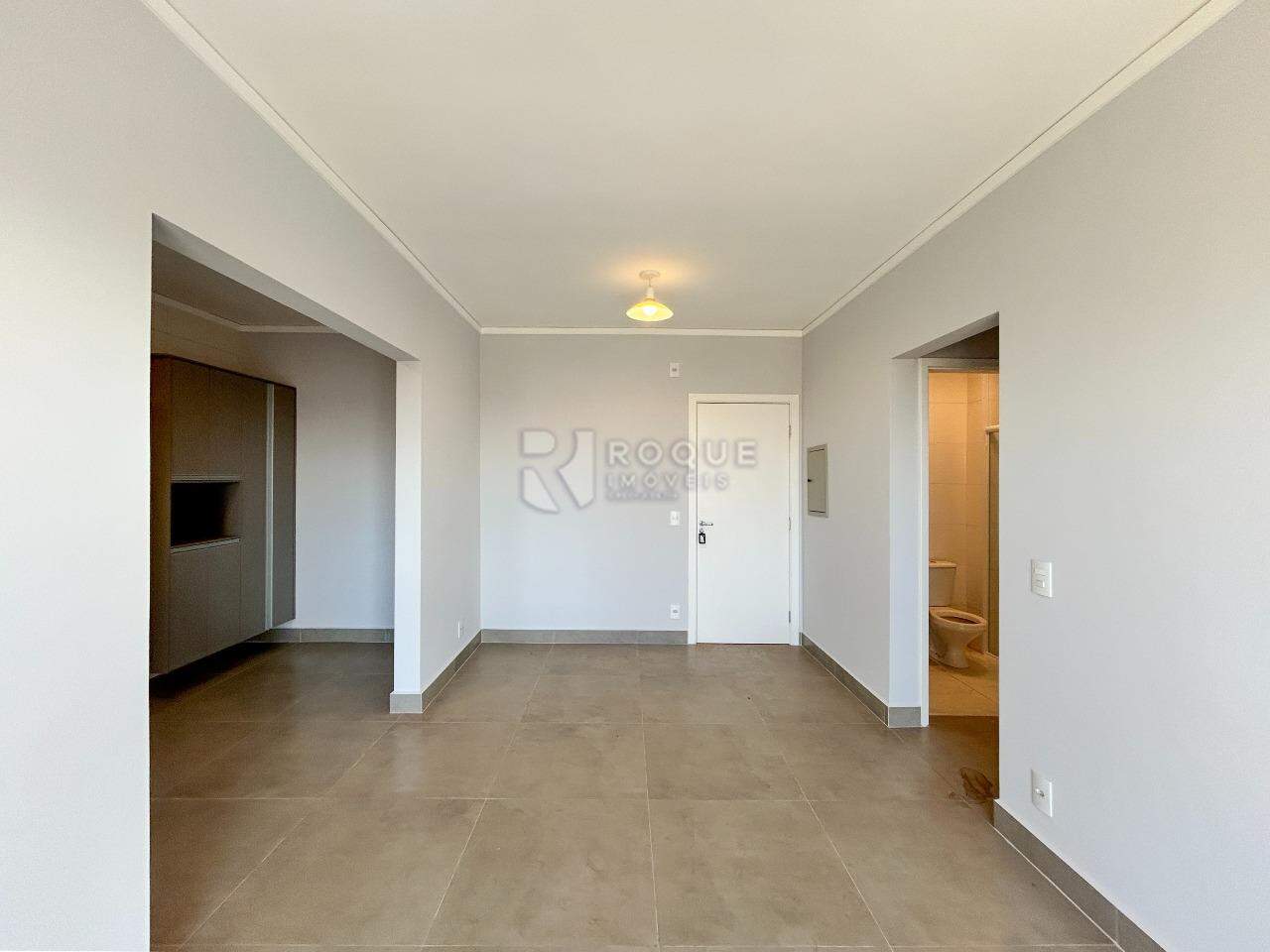 Apartamento para aluguel no bairro Chácaras Antonieta: Sala 