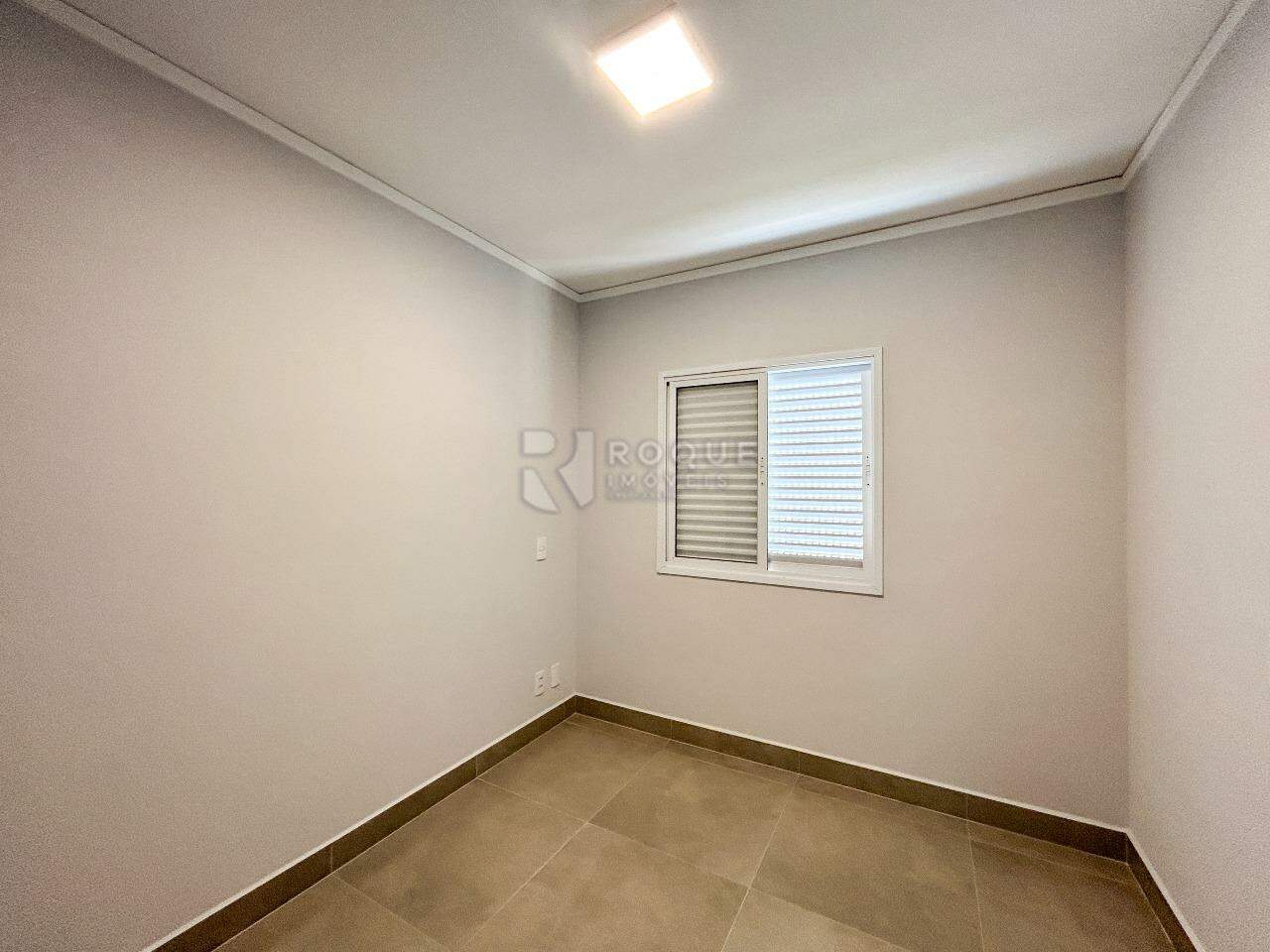 Apartamento para aluguel no bairro Chácaras Antonieta: Dormitório 1