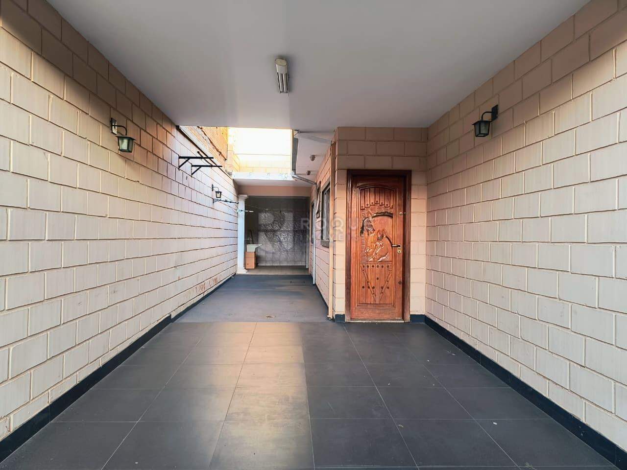 Casa Residencial para aluguel no bairro Jardim Residencial Graminha II: Garagem
