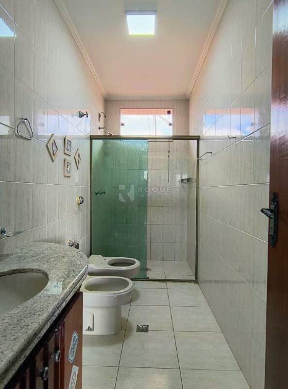 Casa Residencial para aluguel no bairro Jardim Bandeirantes: Wc social 