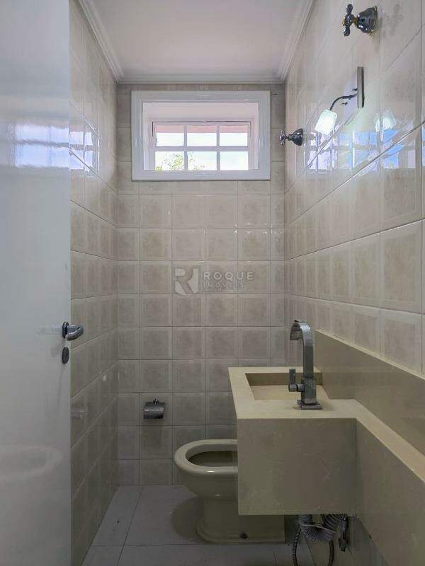 Casa Residencial para aluguel no bairro Jardim Bandeirantes: Lavabo 