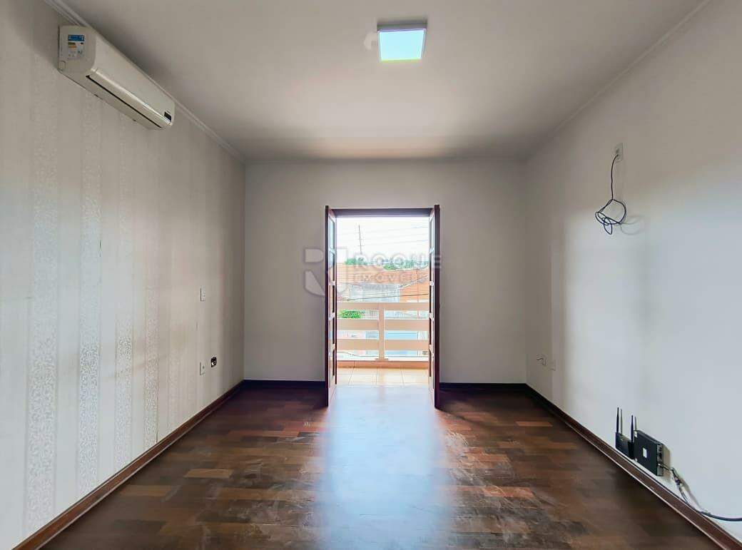 Casa Residencial para aluguel no bairro Jardim Bandeirantes: Dormitório 03 