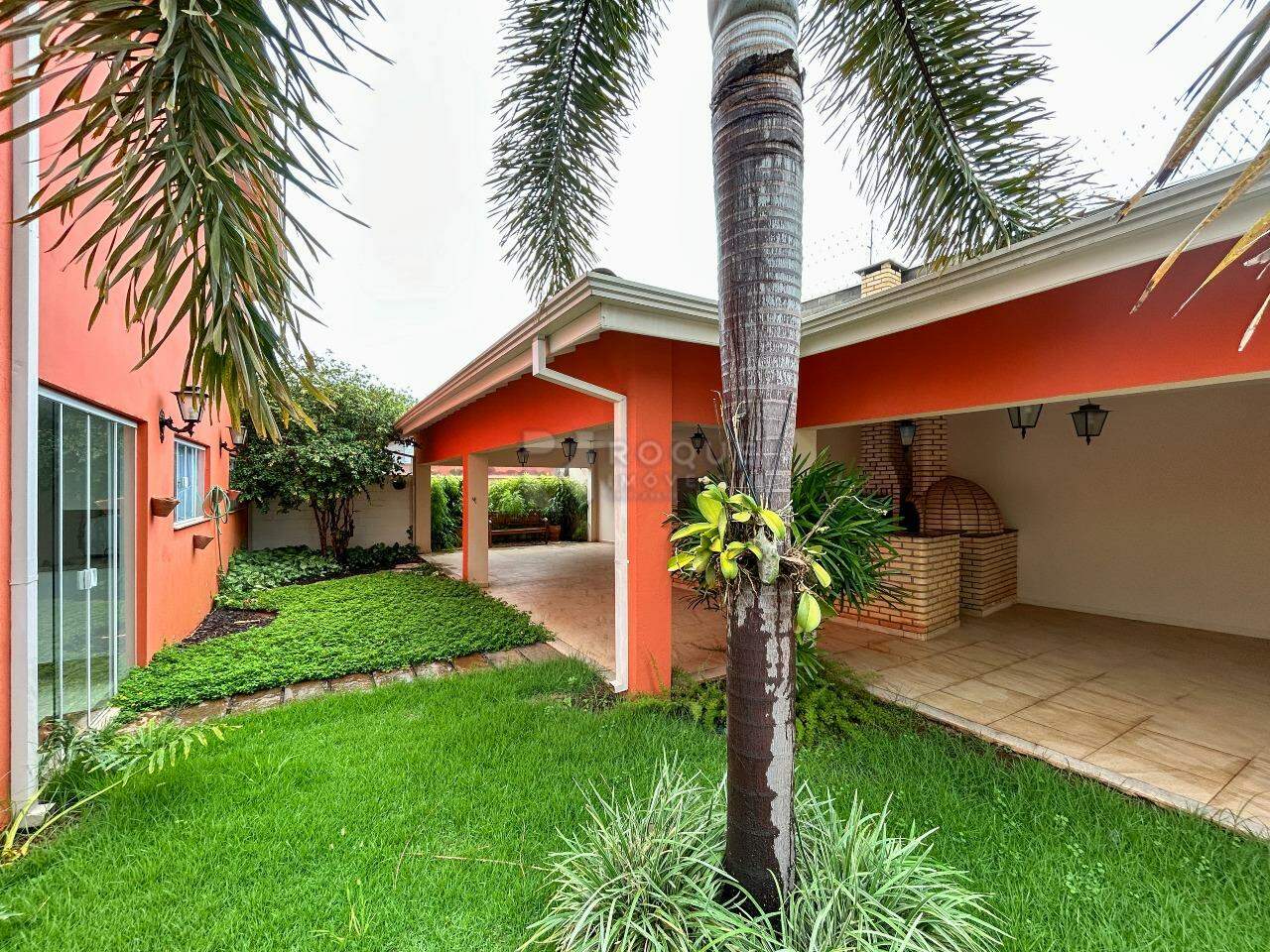 Casa em condomínio à venda no bairro Residencial Ilha de Bali: Fundo