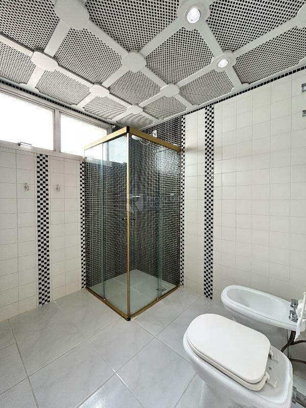 Apartamento à venda no bairro Centro: WC social