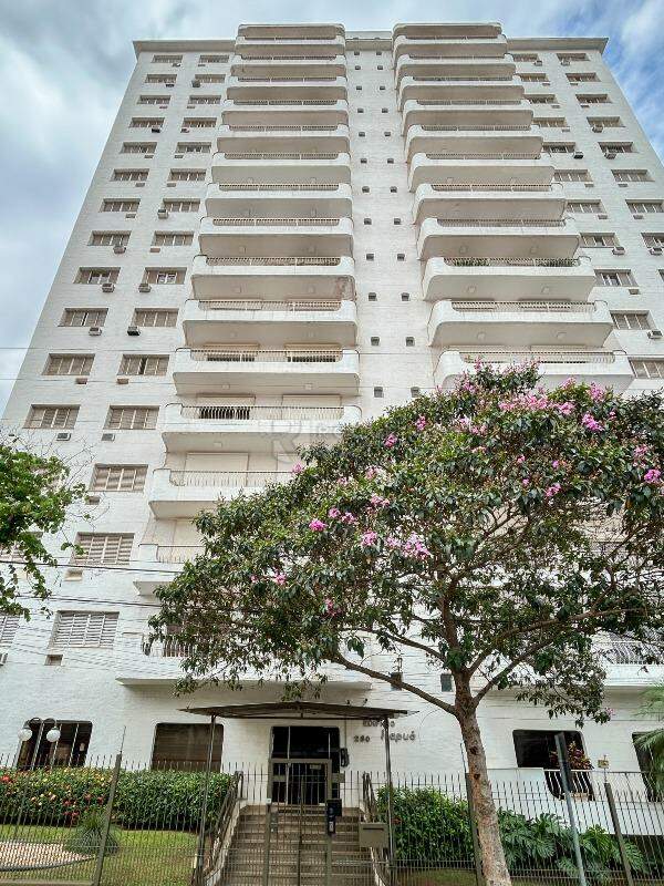 Apartamento à venda no bairro Centro: Condomínio