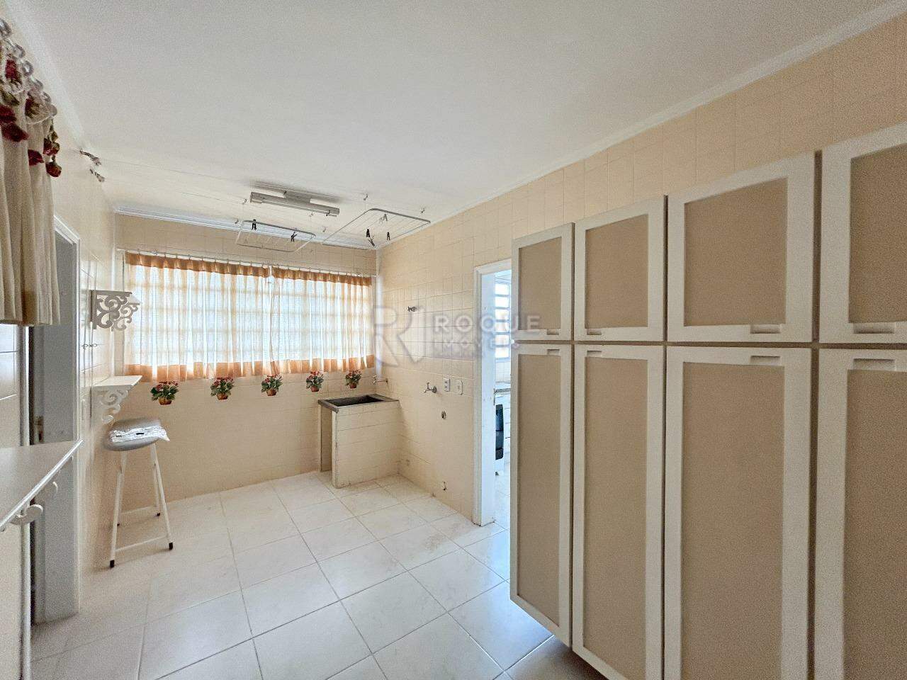 Apartamento à venda no bairro Centro: Área de serviço