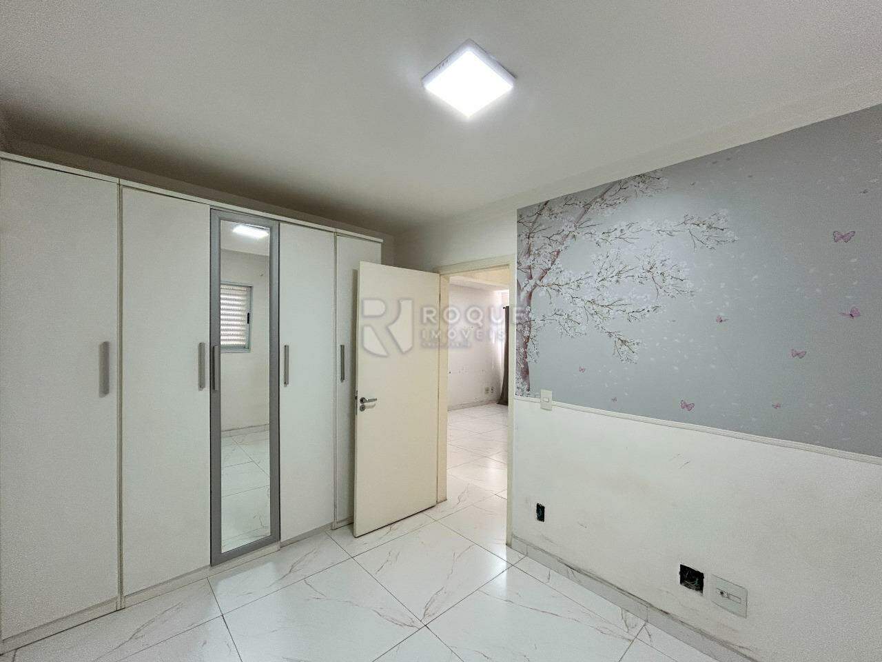 Apartamento para aluguel no bairro Chácaras Antonieta: Dormitório 2