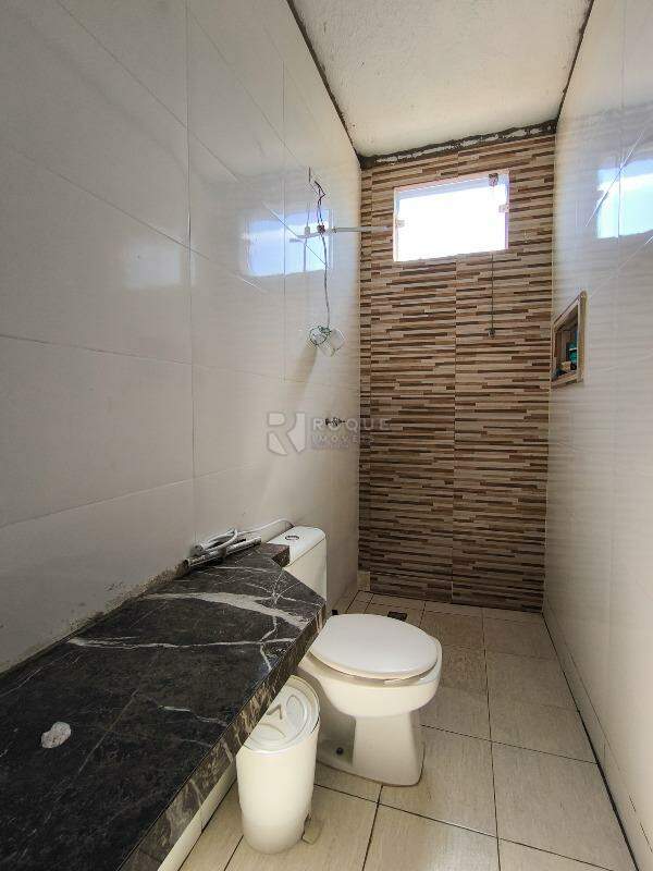 Casa Residencial à venda no bairro Residencial Alto do Lago: BANHEIRO SOCIAL