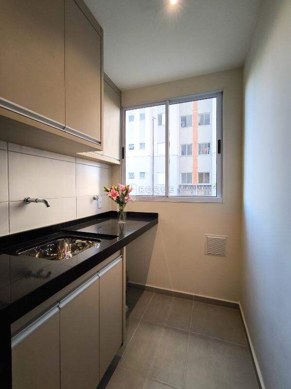 Apartamento à venda no bairro Vale das Esmeraldas: LAVANDERIA