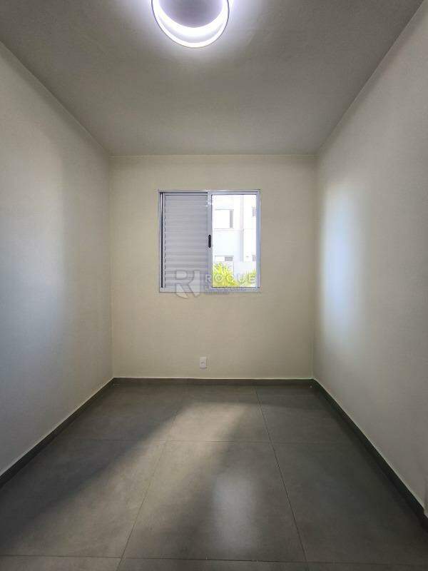 Apartamento à venda no bairro Vale das Esmeraldas: DORMITÓRIO