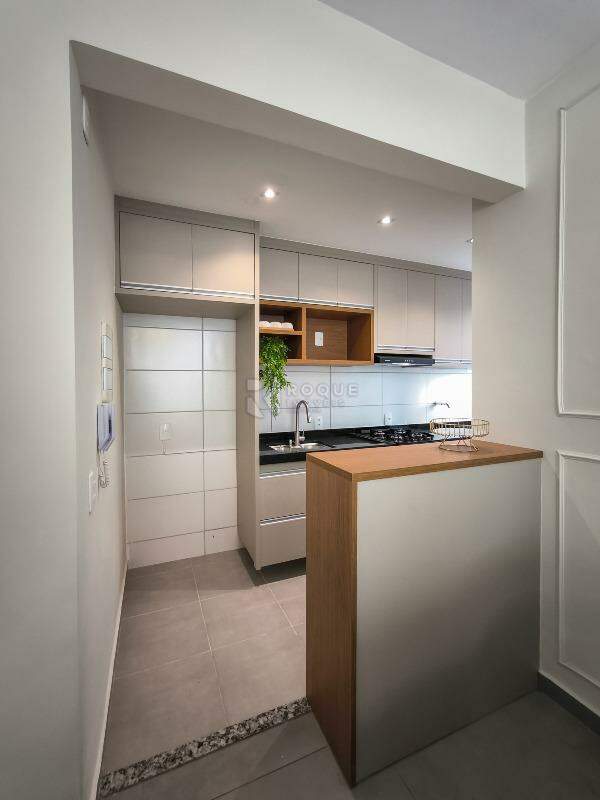 Apartamento à venda no bairro Vale das Esmeraldas: COZINHA